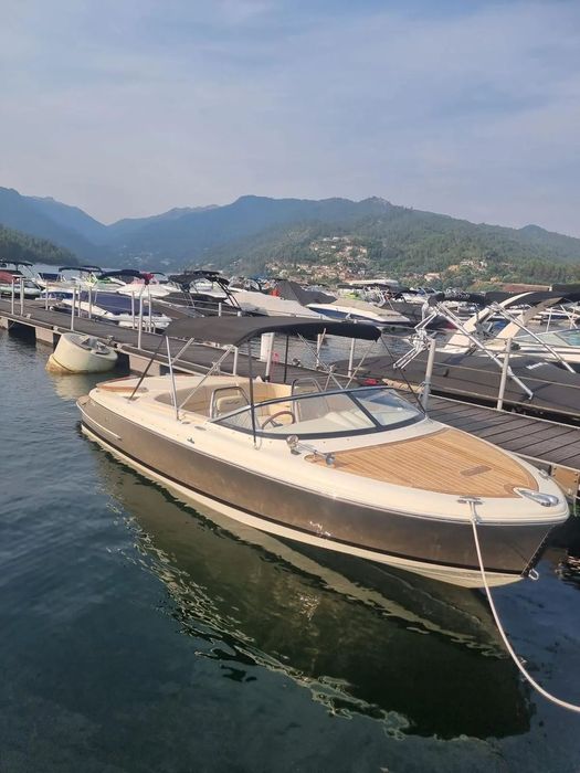Chris Craft Capri 21 Heritage