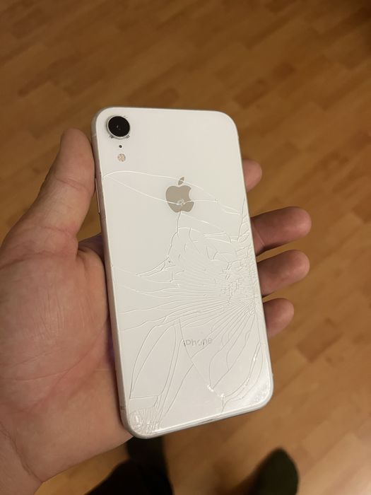Продам Ipone xr в нормальному стані срочно