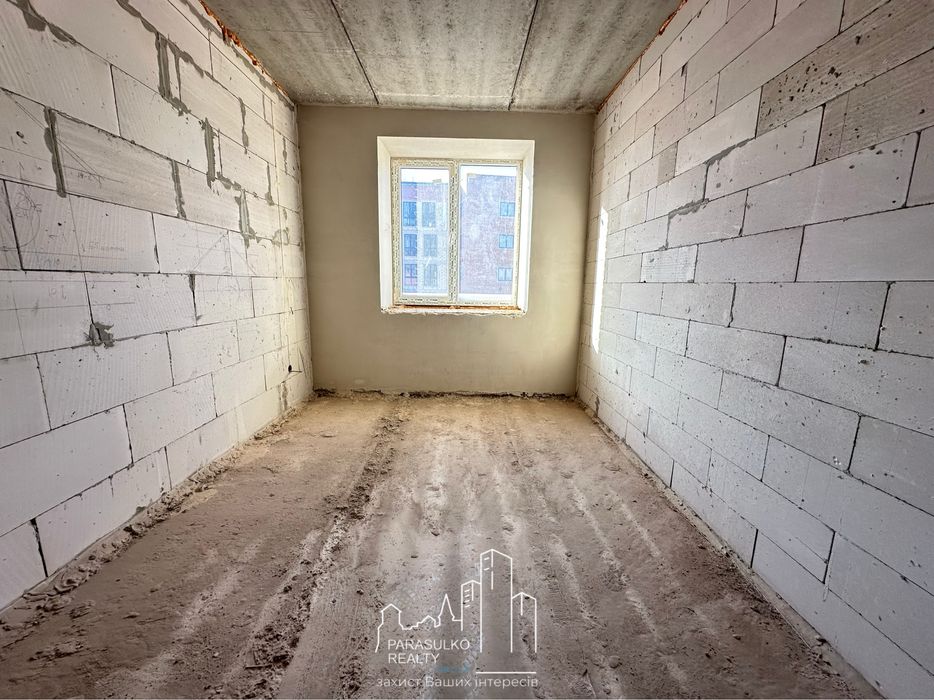 Продам 2-кімнатну квартиру в новому, вже обжитому будинку!