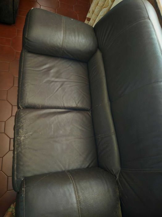 Sofá 2 lugares couro