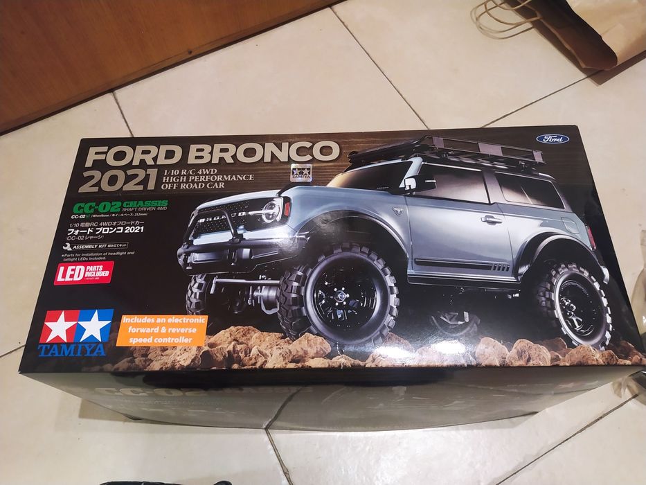 TAMIYA FORD BRONCO 2021 完成品 CC-02 Tamiya cc-02 Ford Bronco 2021 crawler scale Pinhal Novo • OLX.pt