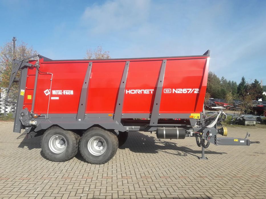 Metal Fach Rozrzutnik obornika N672/2 HORNET  Rozrzutnik obornika N267/2 HORNET 10 TON
