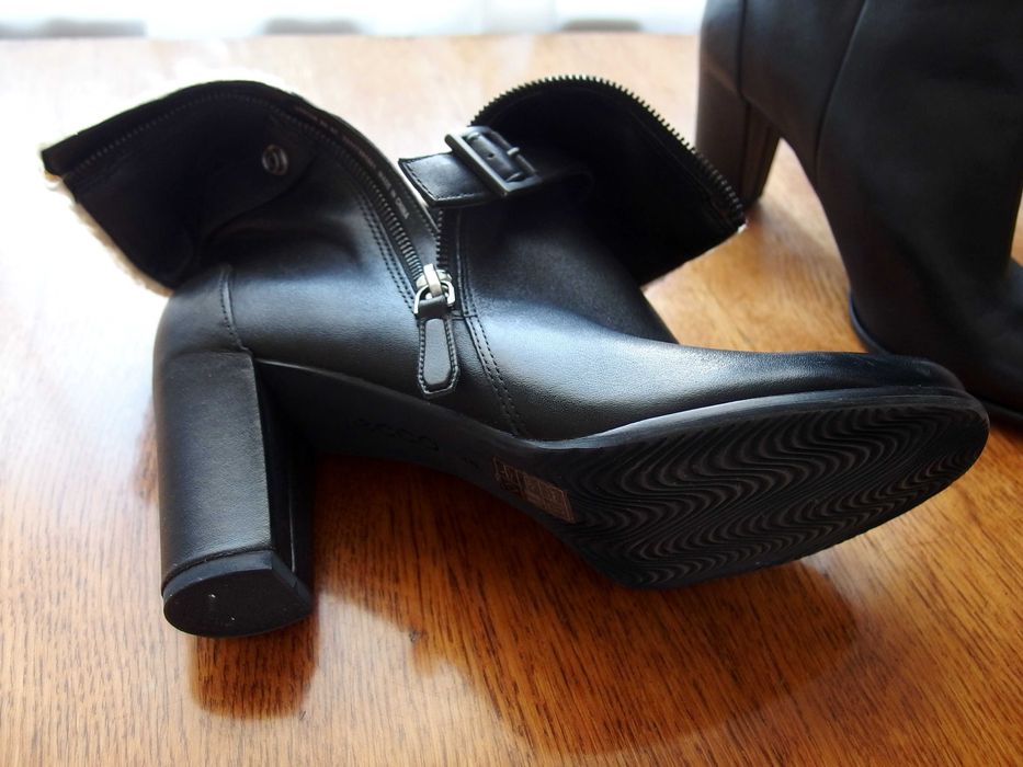 Продам новые кожаные полусапожки, сапоги-ботильоны «Еcco» 40 размер