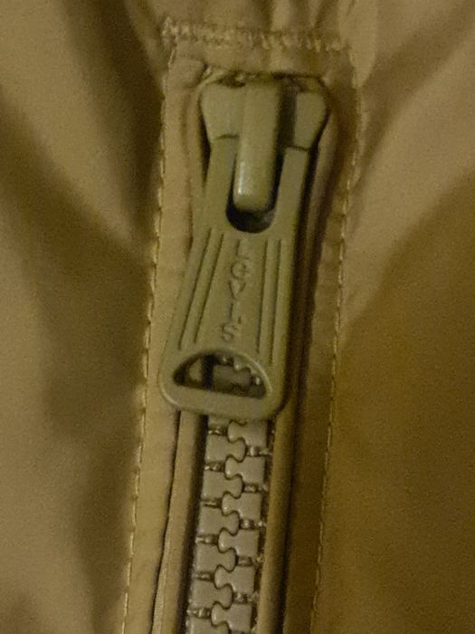 Vendo casaco Levis  alcochoado