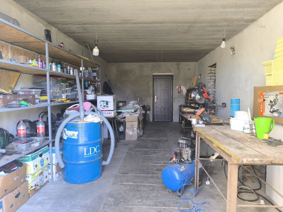 Продам дом в селе Вiльне (Свердловка) 60000