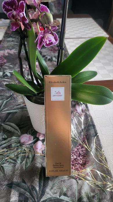 Elizabeth Arden 5th Avenue