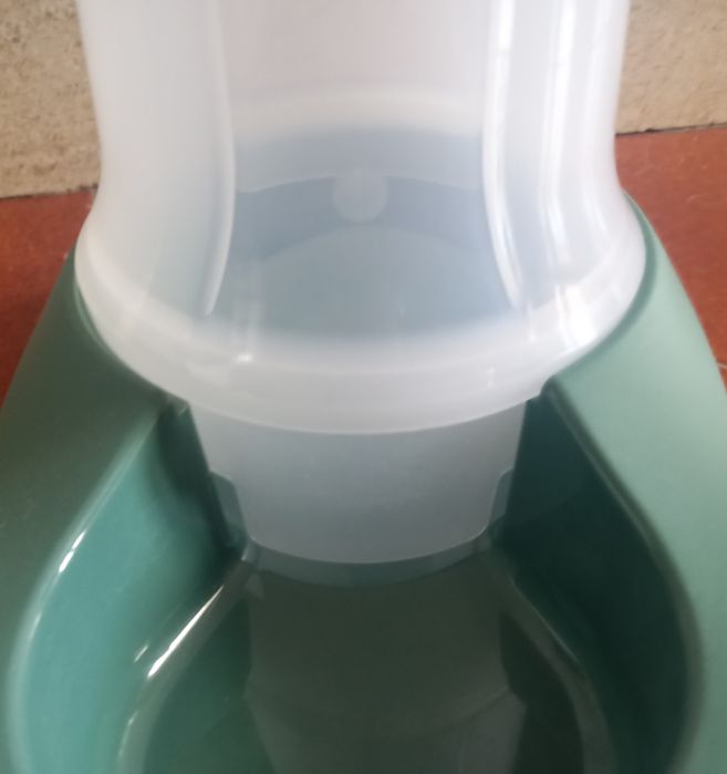 Bebedouro ou comedouro