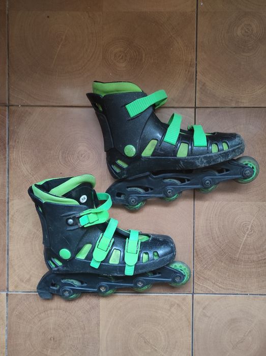 Пластикові ролики 38 розміру