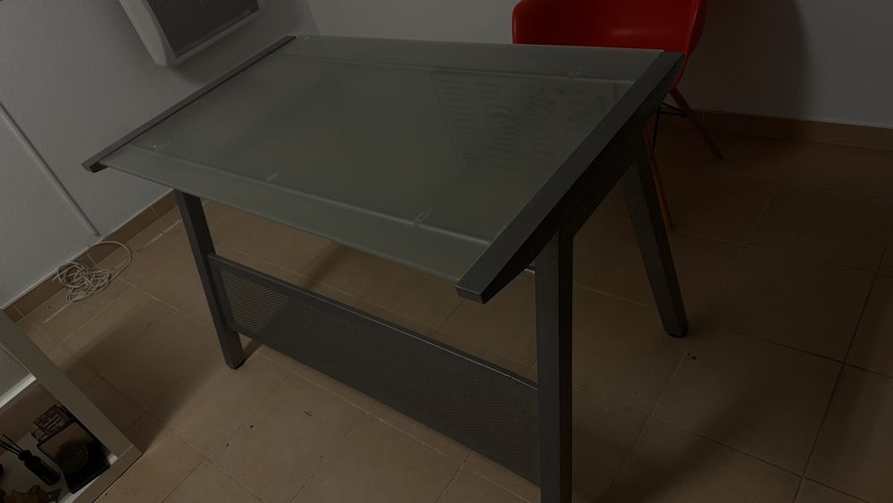 Mesa secretária de trabalho