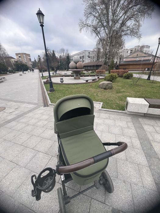 Продам коляску 2 в 1