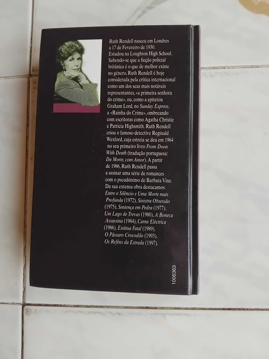 3 Livros Policiais de Ruth Rendell - CL