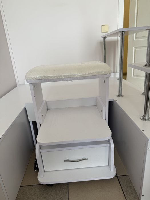 Подиум для педикюра