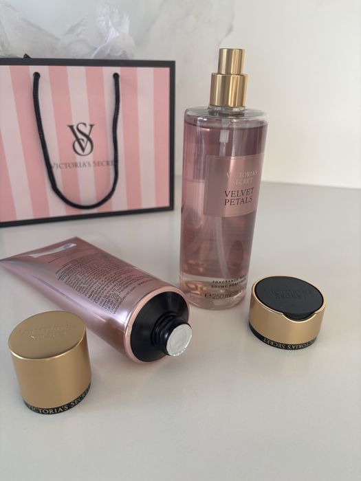 Zestaw Velvet Petals Victoria’s Secret balsam mgiełka