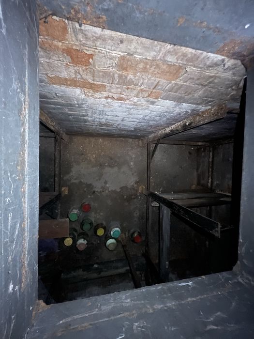 Великий гараж зі світлом! ТОРГ!