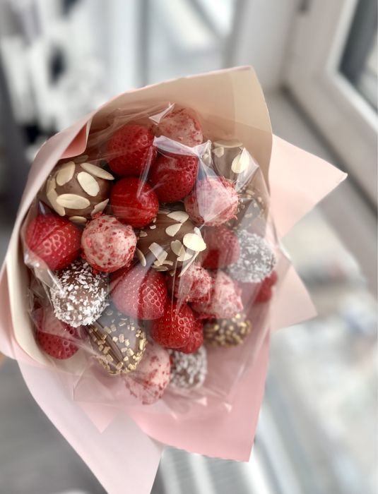 Полуниця в шоколаді на замовлення, клубника в шоколаде