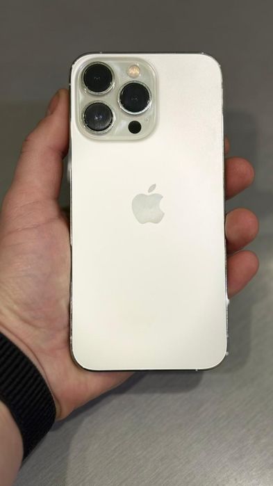 Продам Айфон 13 про