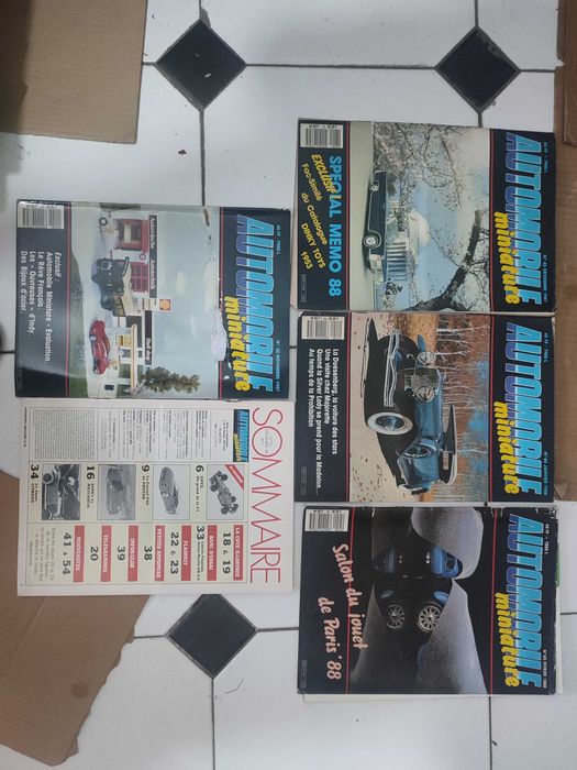 Lote 35 Revistas Automobile Miniature