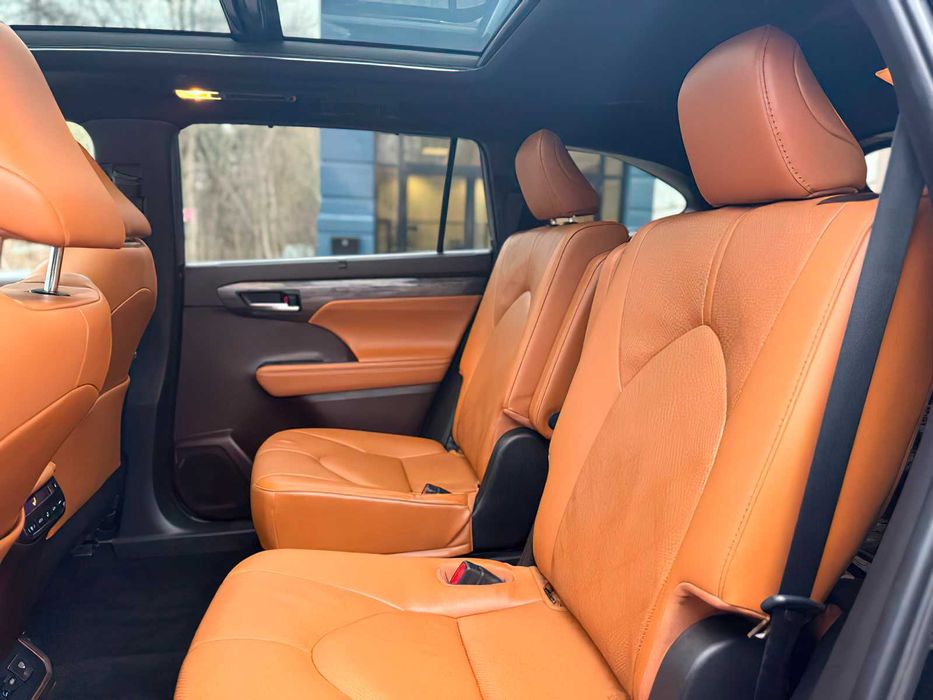Toyota Highlander Platinum      2022