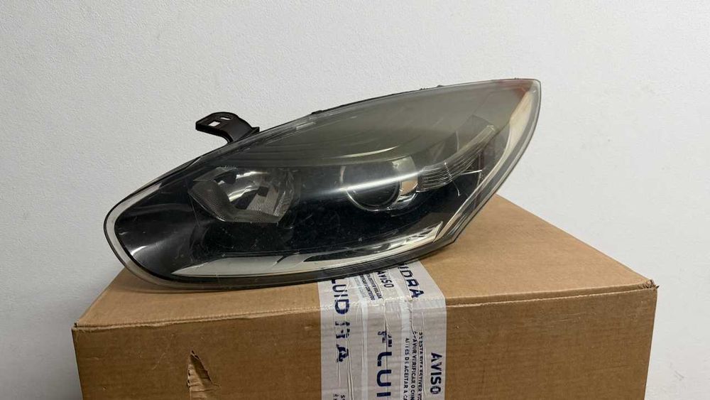 Farol Renault Megane 3 Phase 3 – Lado Esquerdo