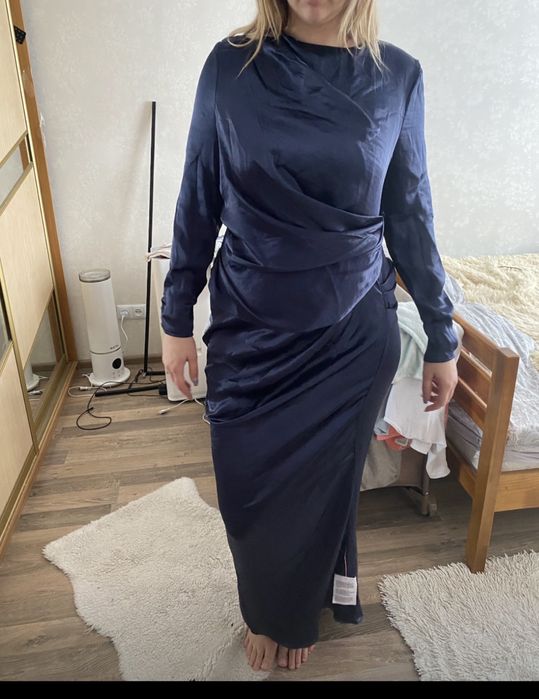 Плаття атласне довге