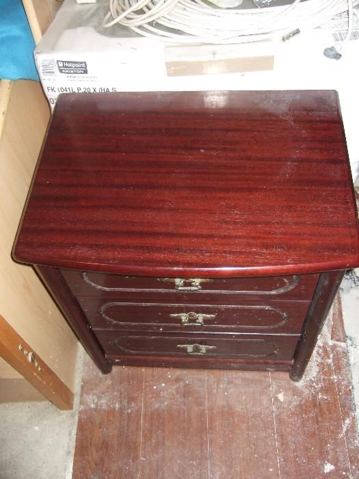 Mesa cabeceira mogno64551356972163120