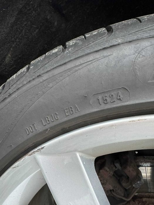 Диски з гумою колеса R18 5x112 8J ET44 Skoda Volkswagen