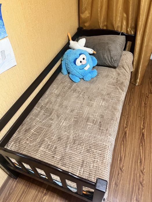 Продам ліжко 2х ярусне