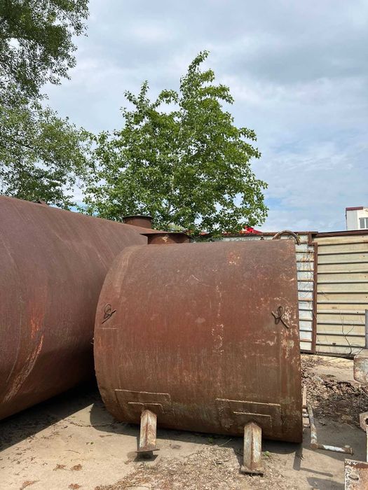 Продаж металевих ємностей (бочок)