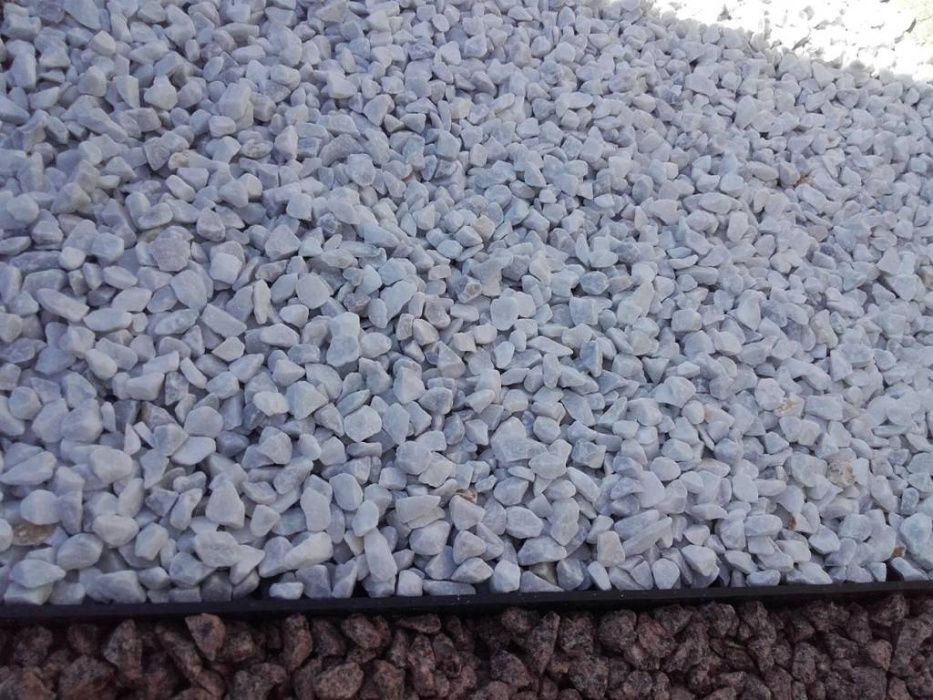 GRYS BIANCO CARRERA ozdobny do ogrodu kamień worek 25KG cmentarz