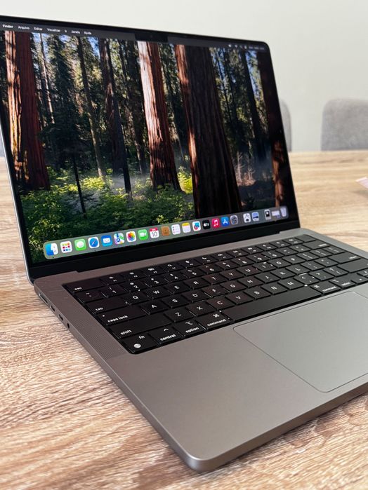 MacBook Pro M2 14” 16GB RAM SSD 512GB – Estado de Novo