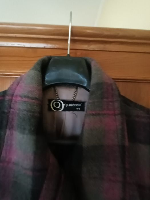 Casaco comprido de senhora