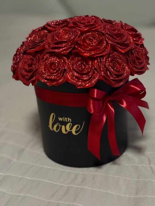 Квіти з атласної стрічки