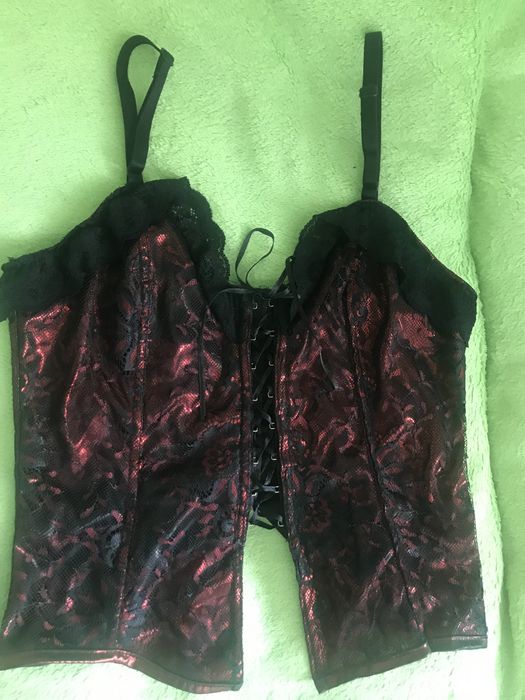 Красивий жіночий корсет, білизна р 42-44