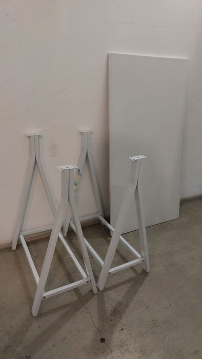 Secretária simples em perfeito estado