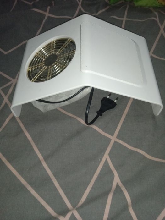 Вытяжка для маникюра