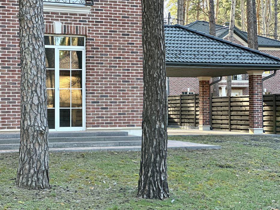 Купити будинок у лісовій Бучі у котеджному містечку