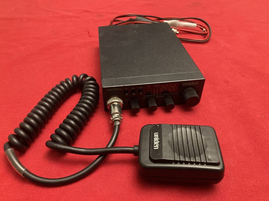 Radio CB Uniden Pro 520XL