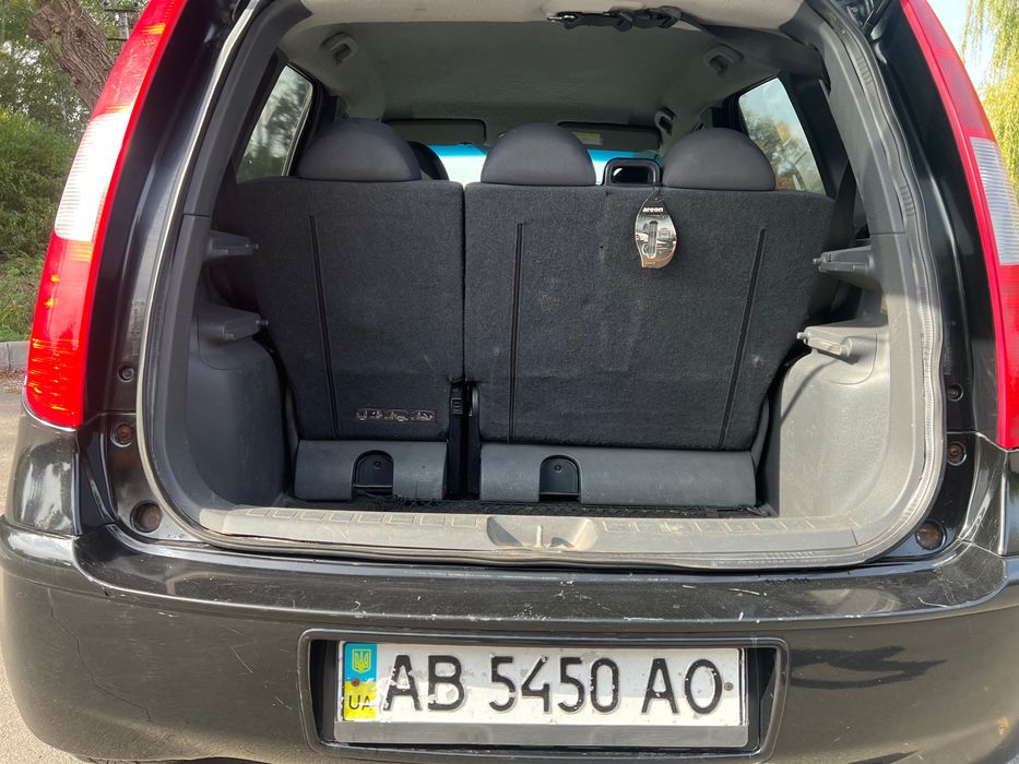 Авто Міцубісі Кольт