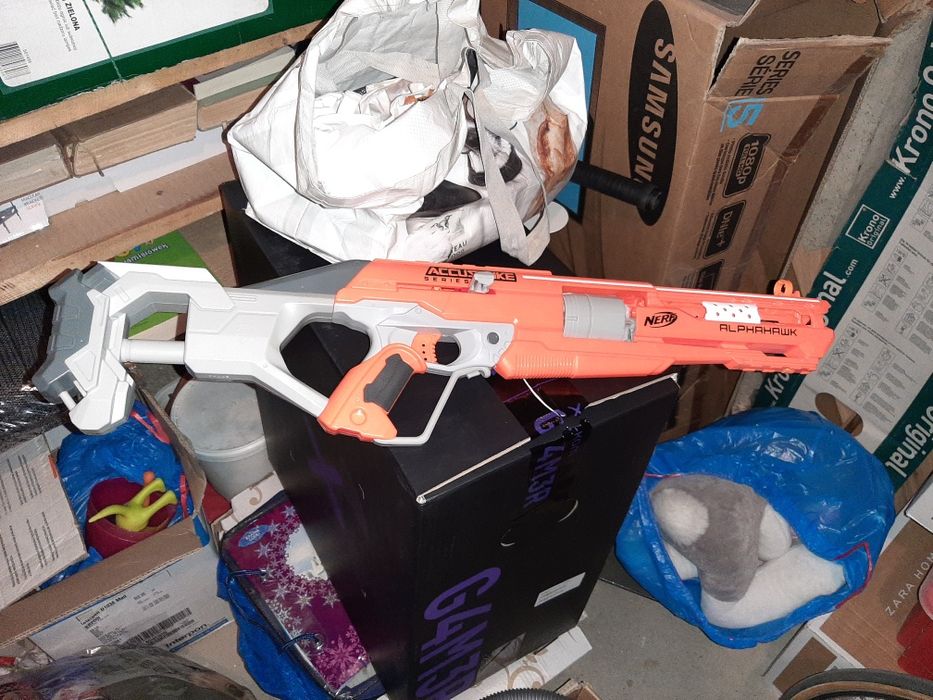 Pistolety Nerf w pełni sparwne