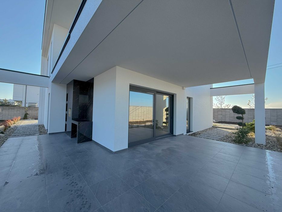 Продам елітний будинок у стилі хай-тек Щасливе !