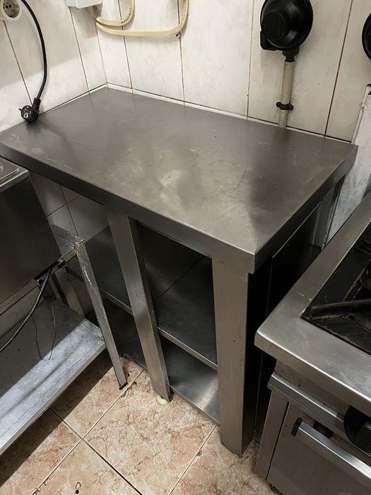 Vendo equipamento de restauração