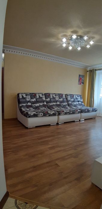 Квартира подобово 2-х кімнатна в центрі