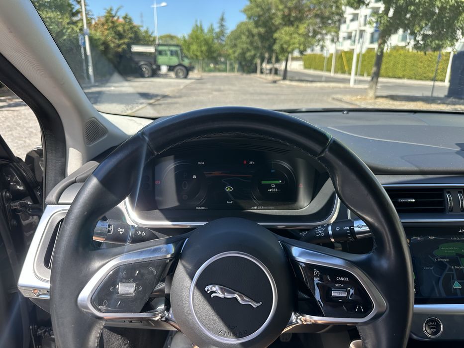 Jaguar I-Pace — fotografia 9