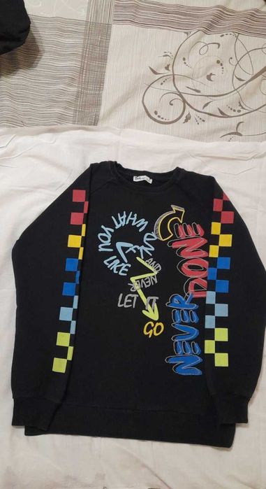 продам світшот в гарному стані