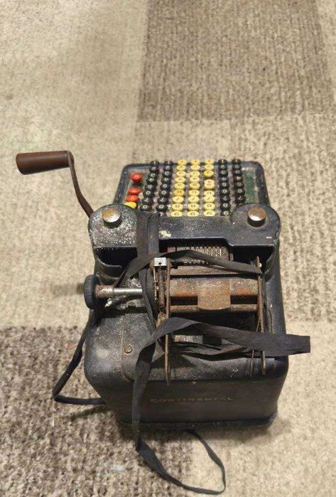 Счетная машинка Континенталь