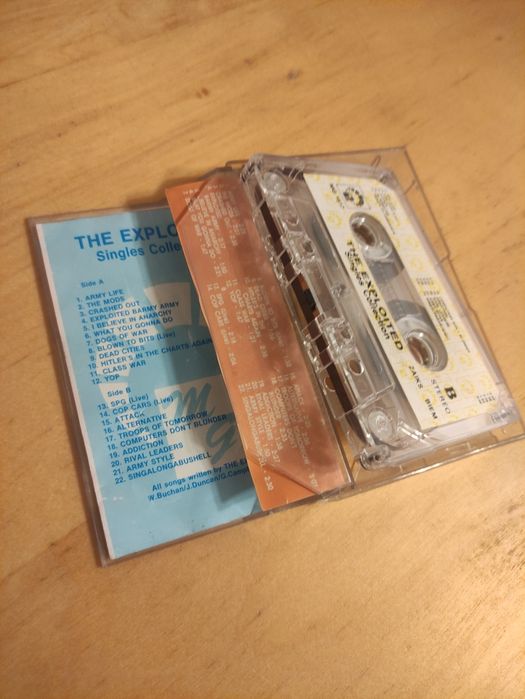 Kaseta magnetofonowa The Exploited - Singles Collection