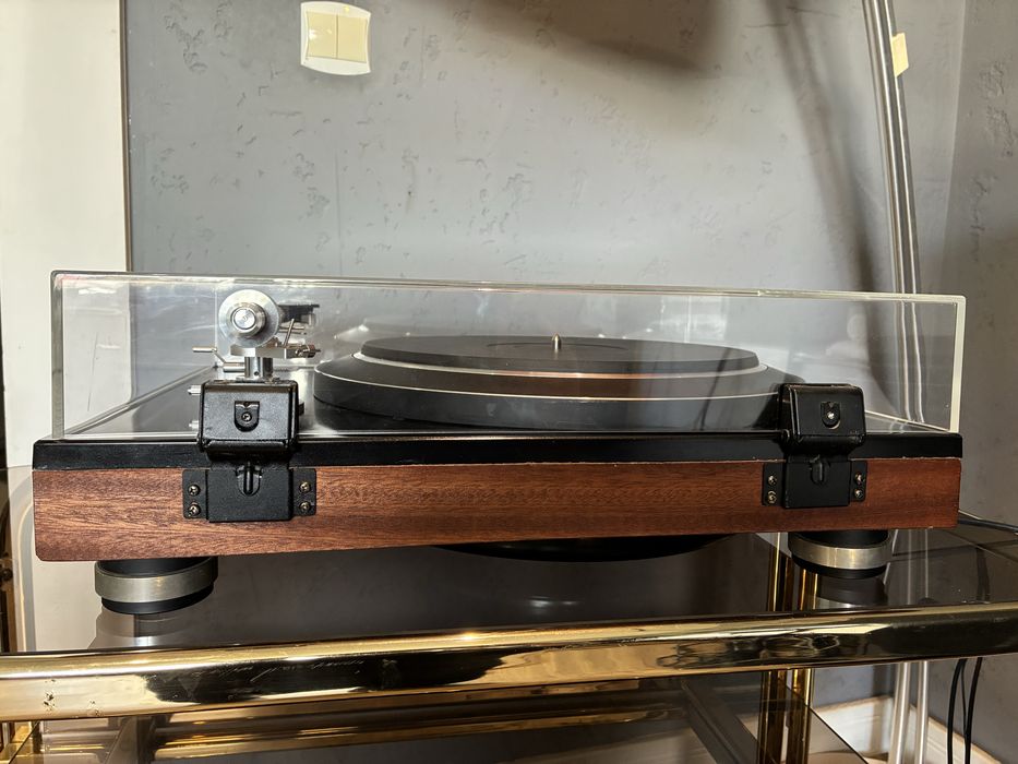 Hitachi HT-840 gramofon