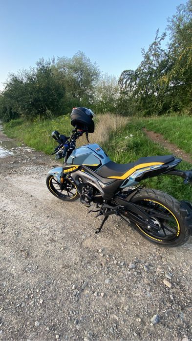 продам Mustang st200