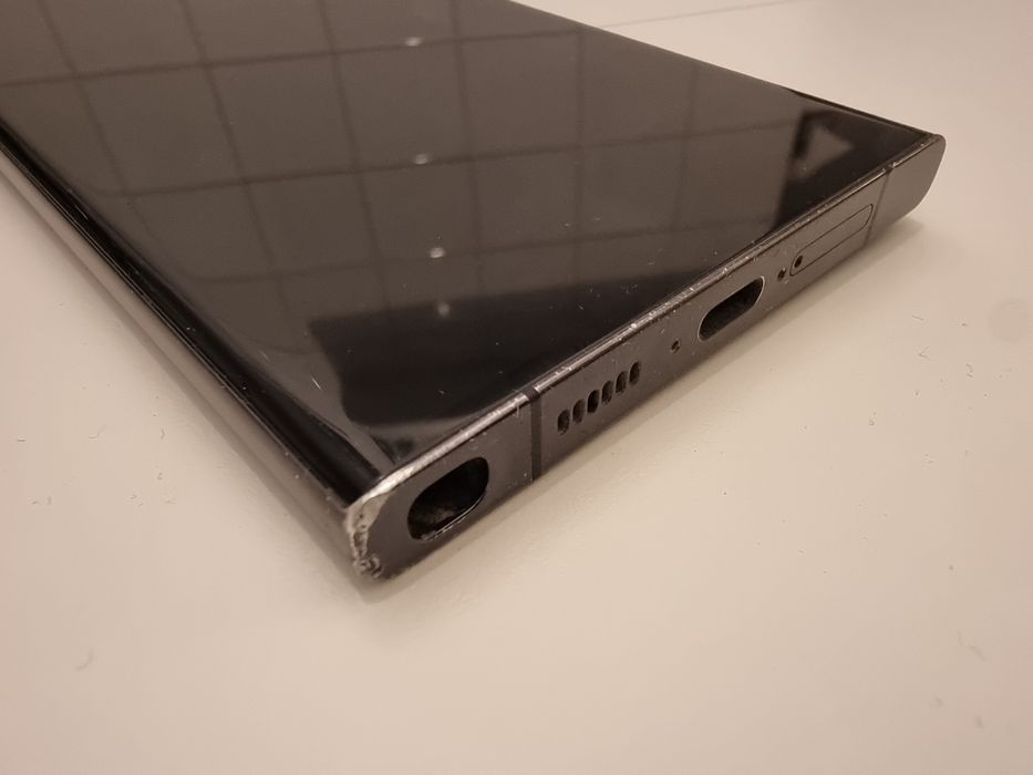 Samsung S23 Ultra 256 Gb (kontakt:pn-sb)