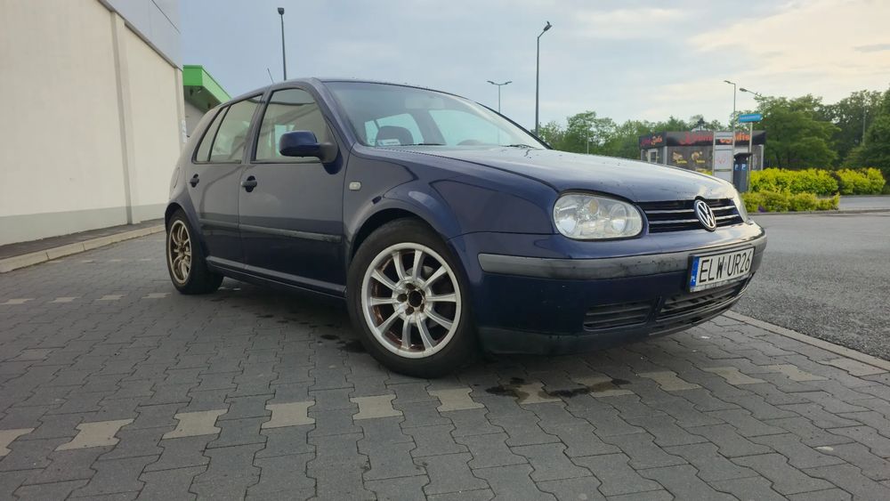 Volkswagen Golf 1.6 Basis